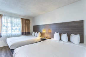 Coastal Breeze Inn